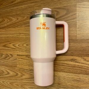 Stanley 40oz Rose Petal Shimmer Quencher